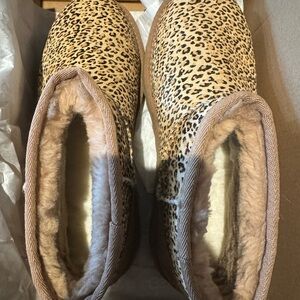 UGG Leopard Ultra Mini